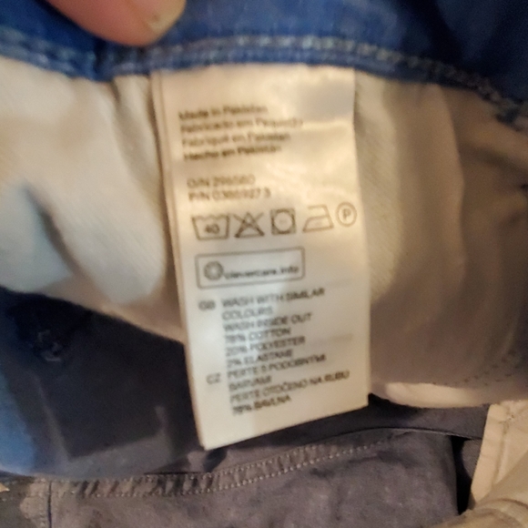 DIVIDED SHORTS 10 - Picture 5 of 8